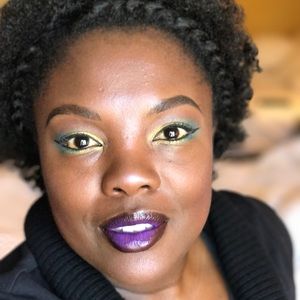 Meet your Posher, Amber